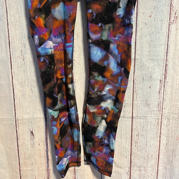 NWOT Lululemon Power Thru High-Rise Tight - Picture 3 of 7